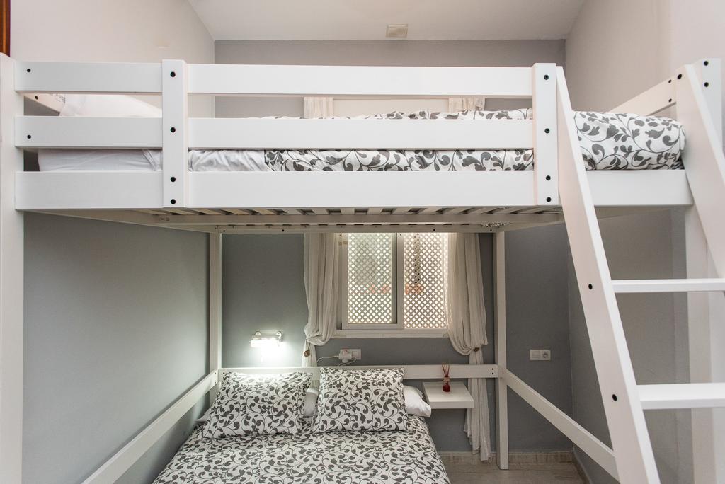 Divi Apartments Valvanera Sevilla Eksteriør bilde